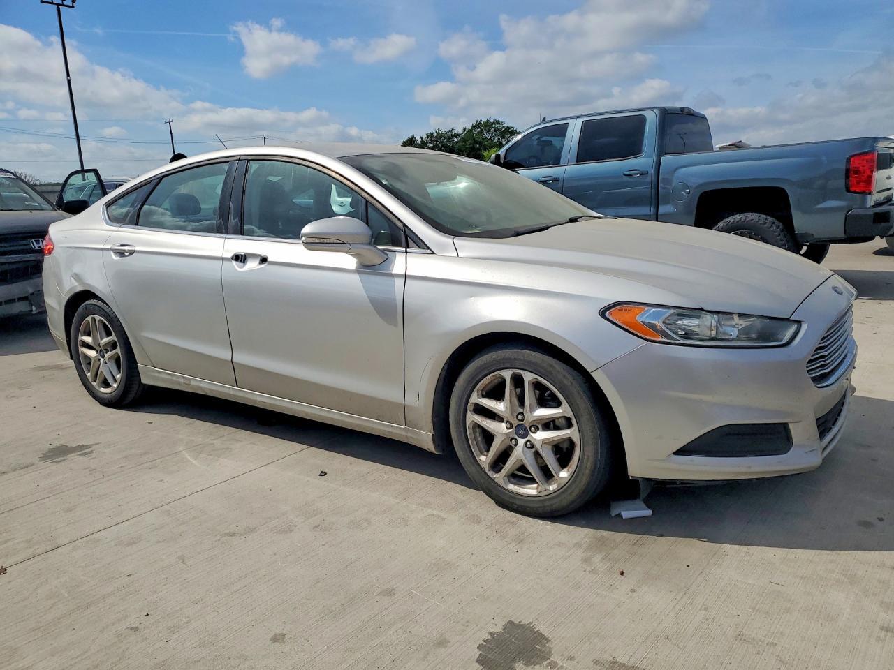 2016 Ford Fusion Se - Image 4
