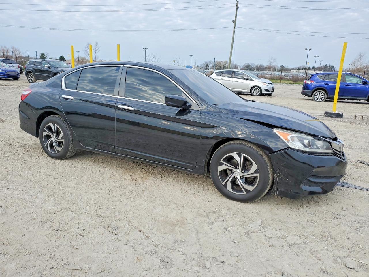 2017 Honda Accord Lx - Фото 4