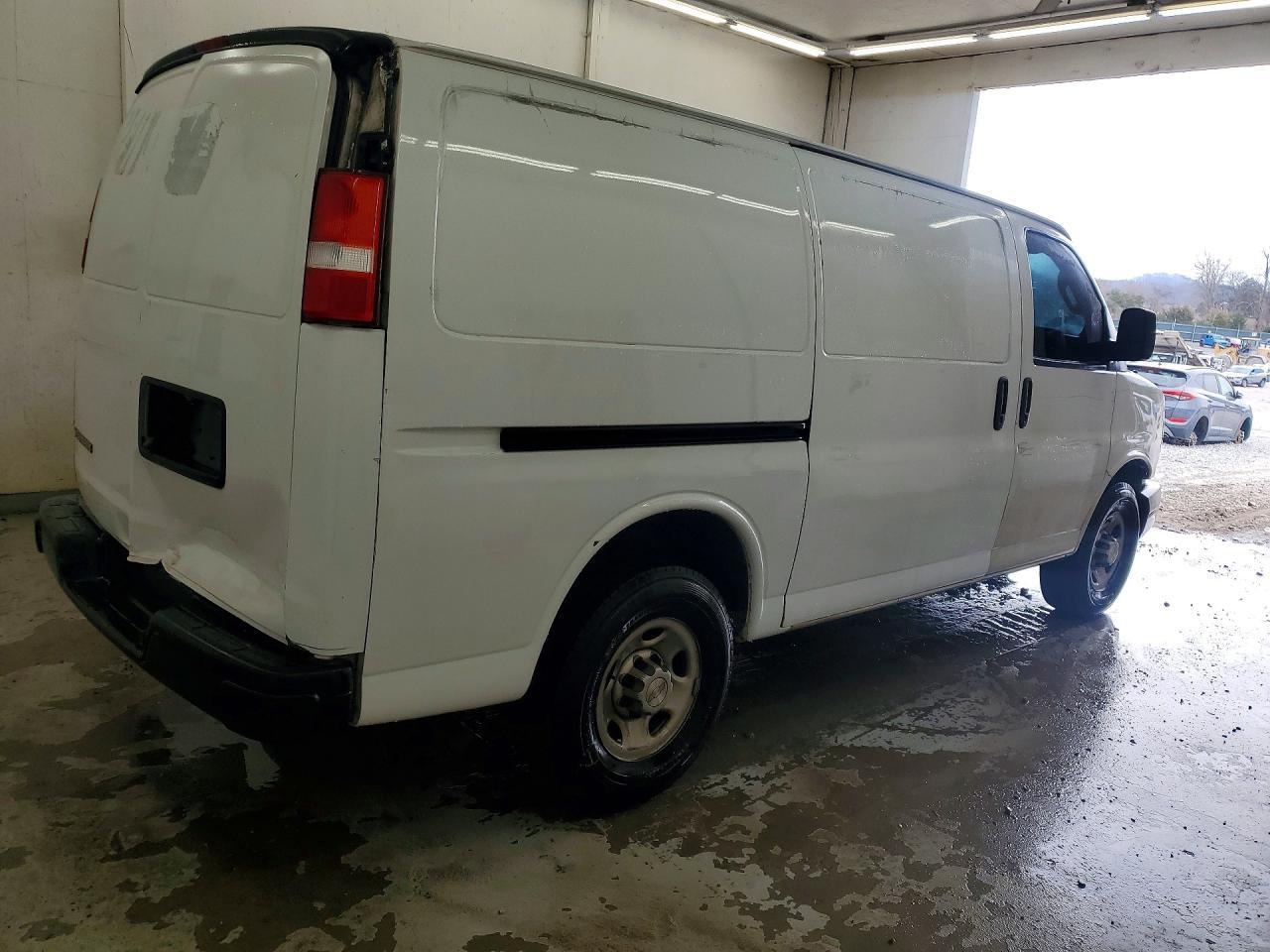 2020 Chevy Express G2500 Cargo - R & D - Pri Fleet - Ck Eng Lt On - Фото 3