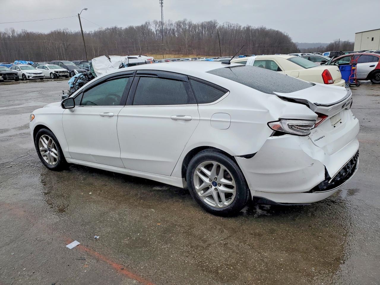 2015 Ford Fusion Se - Image 2