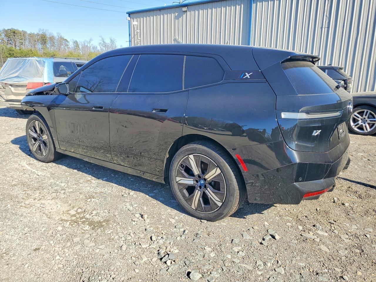 2023 BMW Ix xDrive50 - Image 2