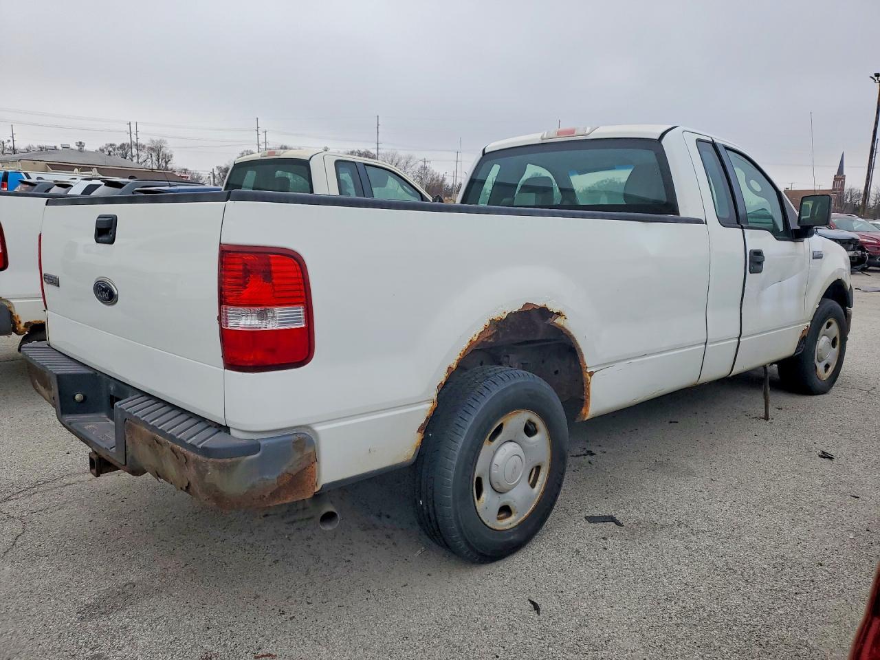 2005 Ford F150 - Image 3