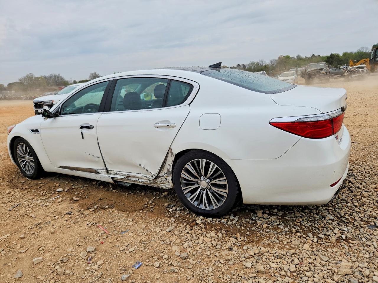 2016 Kia K900 Luxury V6 - Image 2