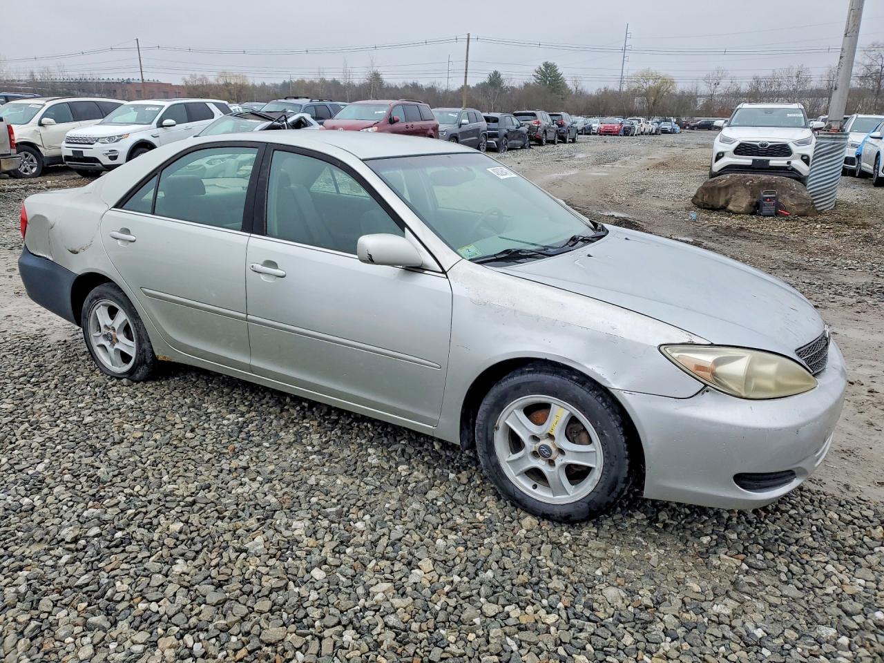 2002 Toyota Camry Le - Фото 4