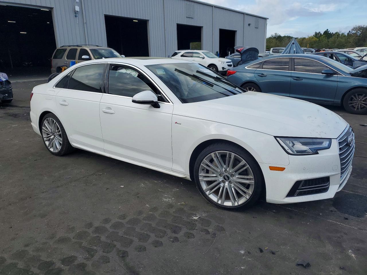 2017 Audi A4 Premium Plus - Image 4