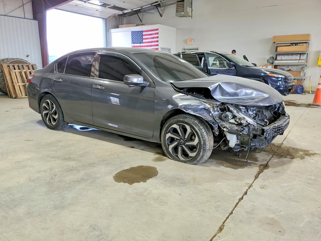 2017 Honda Accord Ex - Image 4