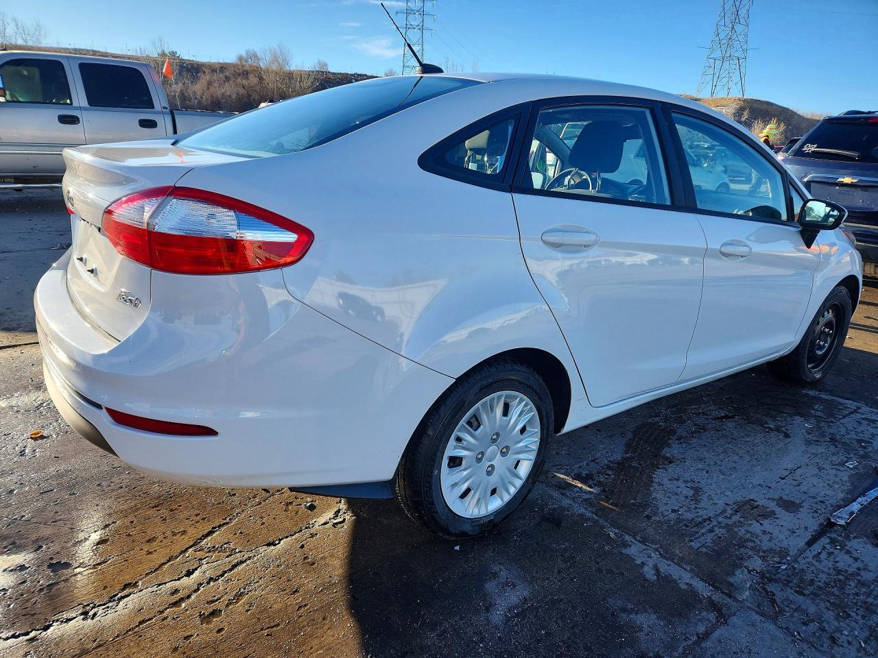 2018 Ford Fiesta S - Image 3
