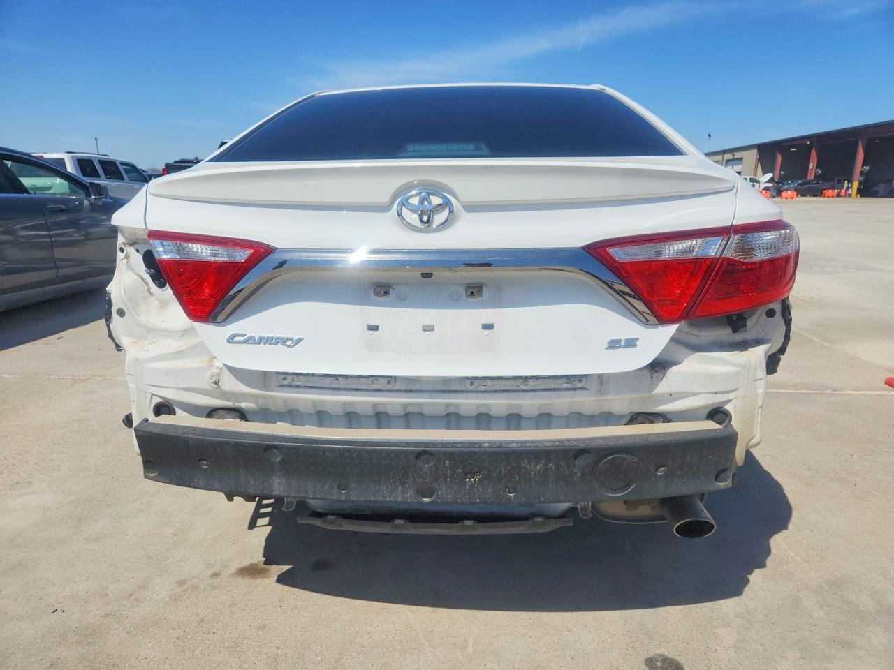 2016 Toyota Camry Se - Image 6