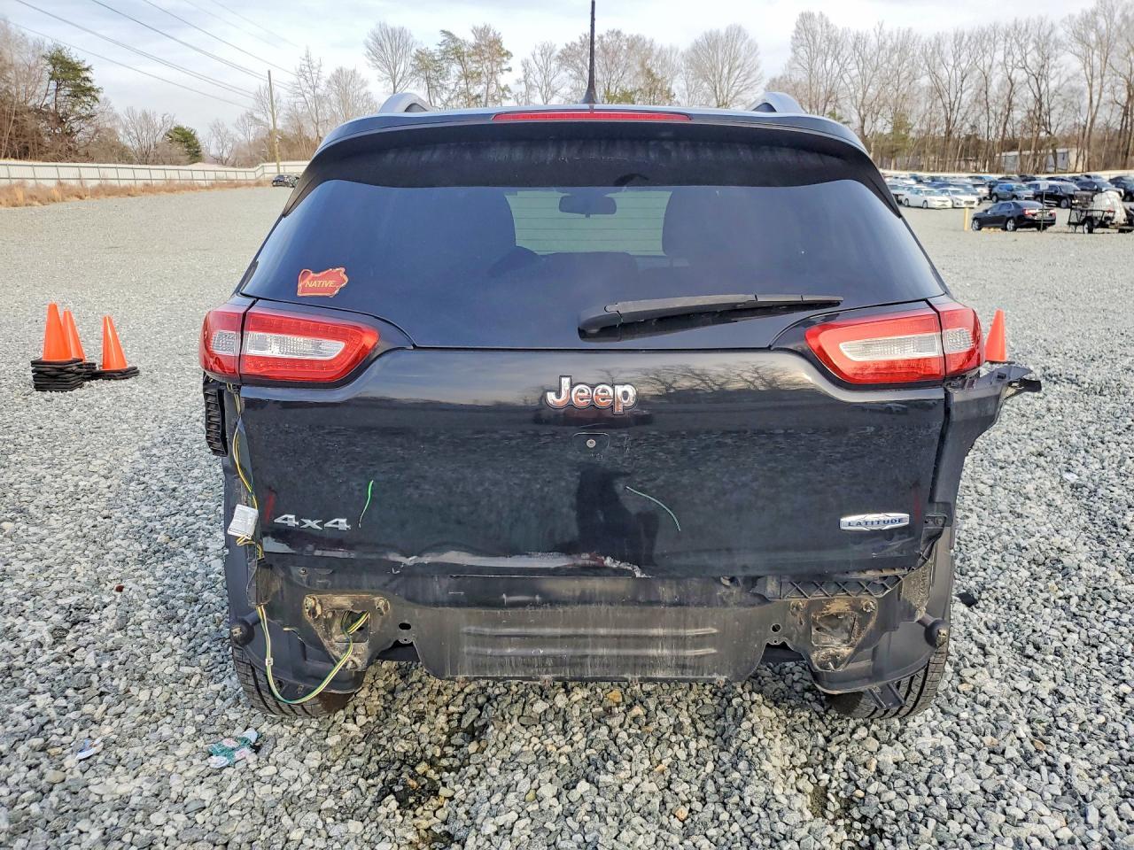 2018 Jeep Cherokee Latitude - Image 6