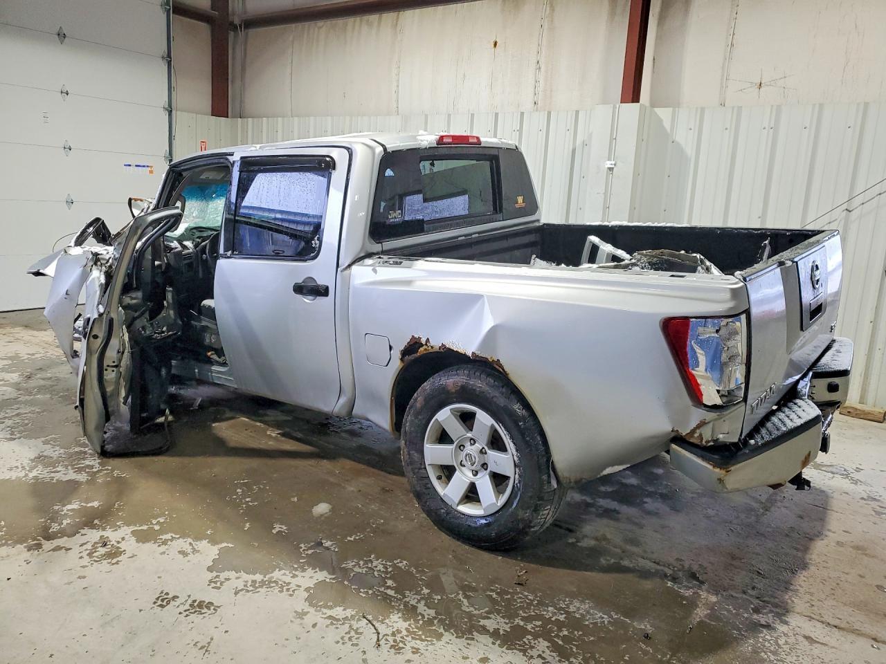 2007 Nissan Titan Xe - Фото 2