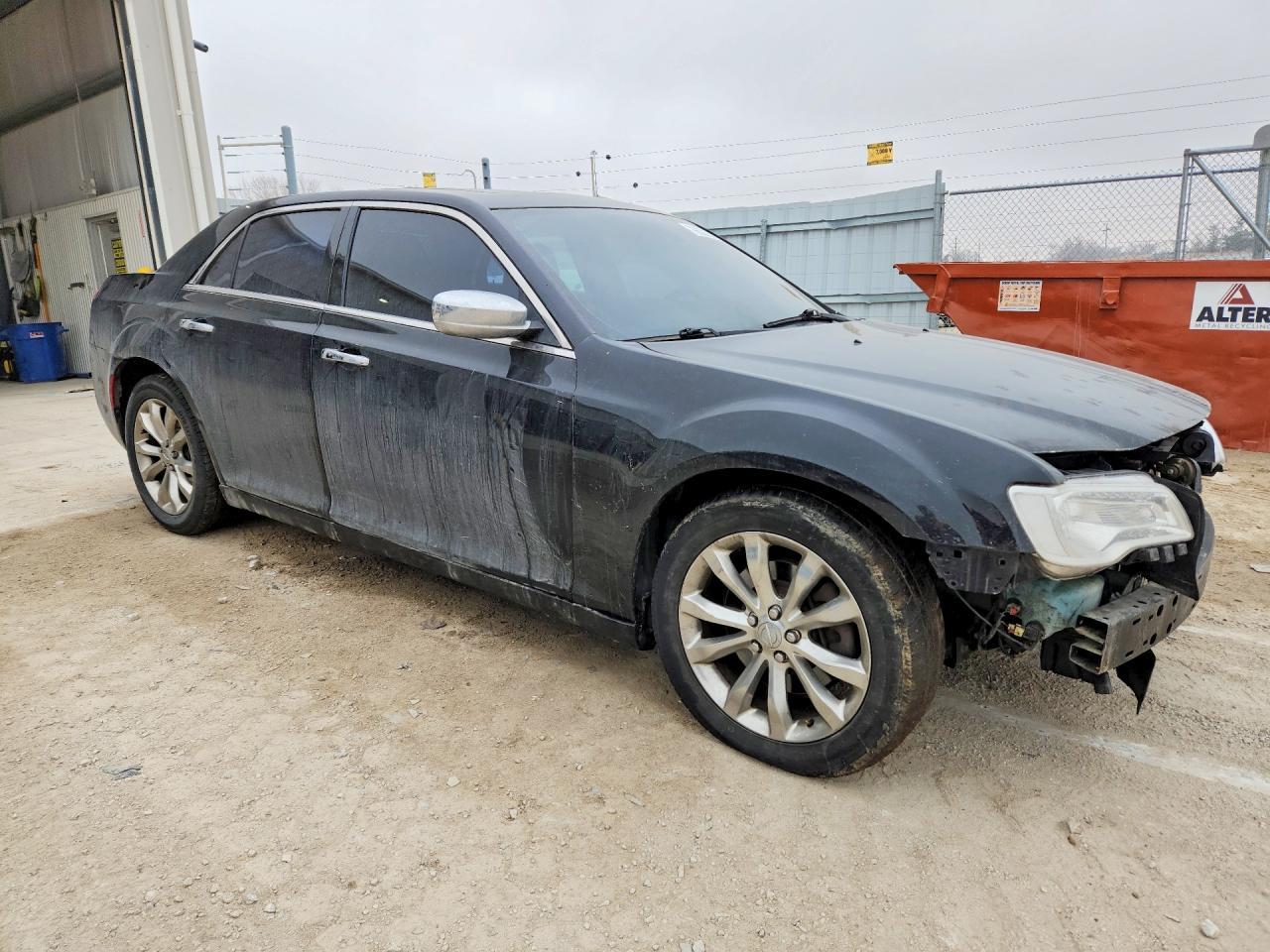 2017 Chrysler 300C - Фото 4