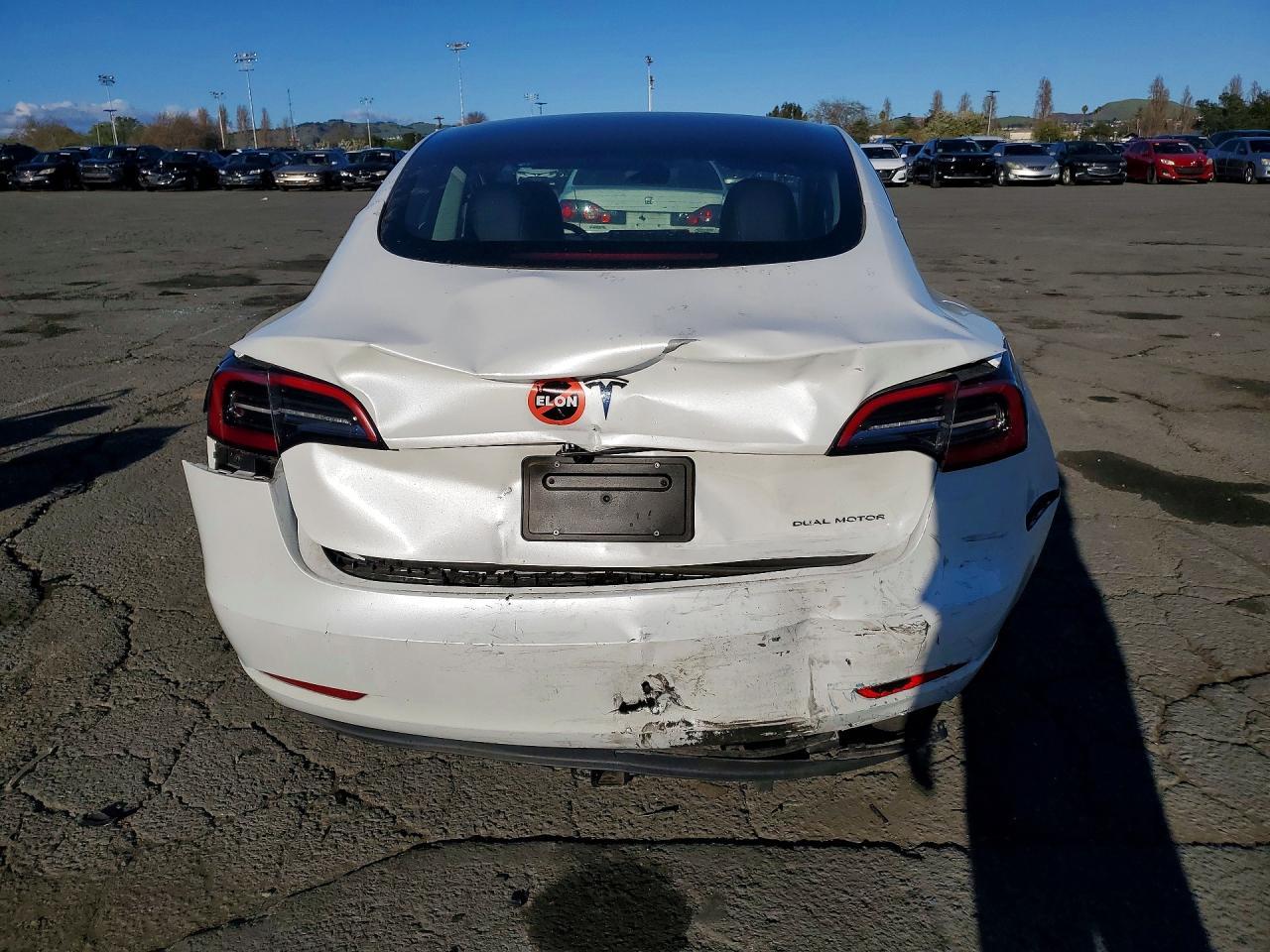 2023 Tesla Model 3 - Фото 6