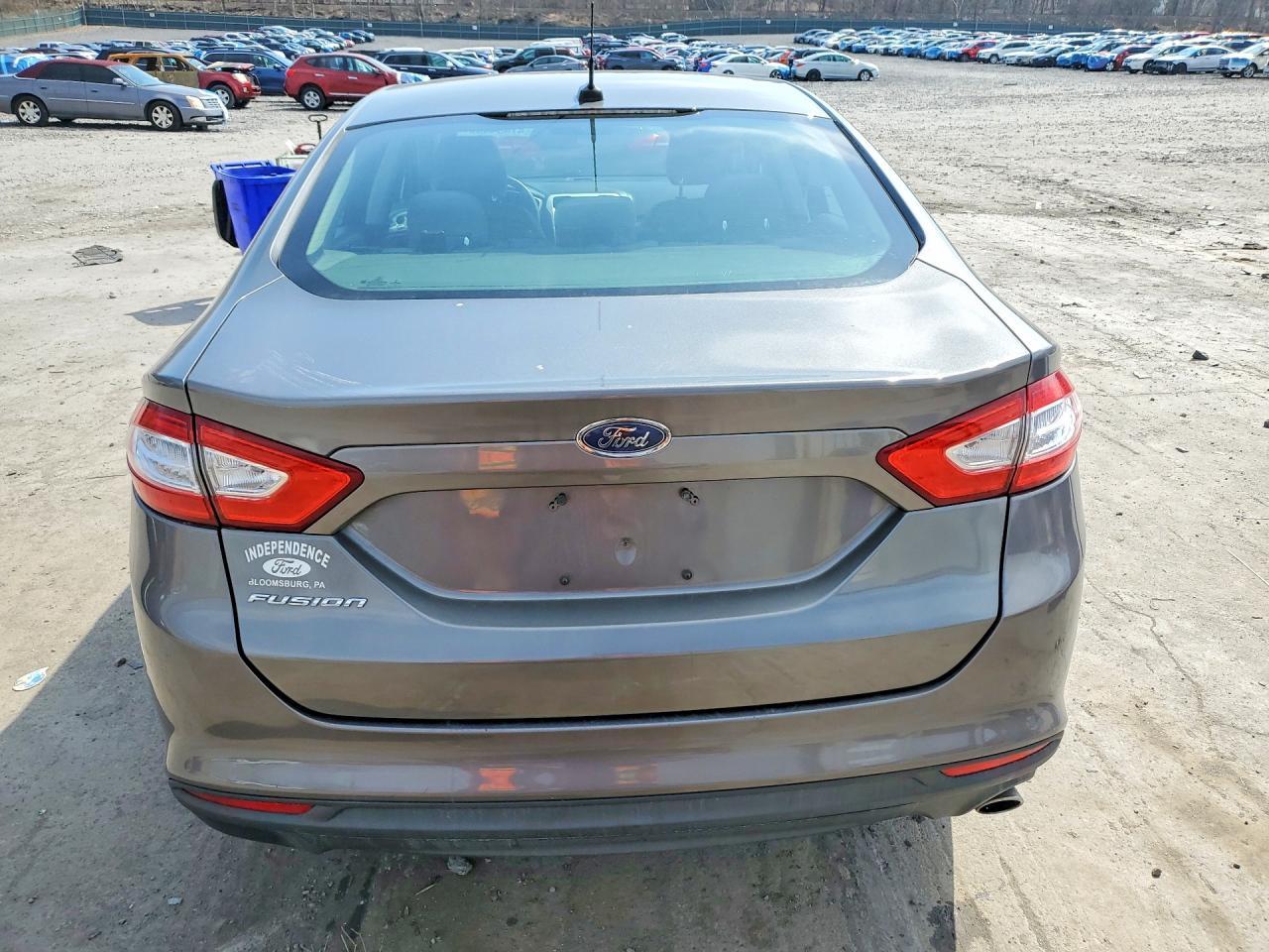 2014 Ford Fusion S - Фото 6