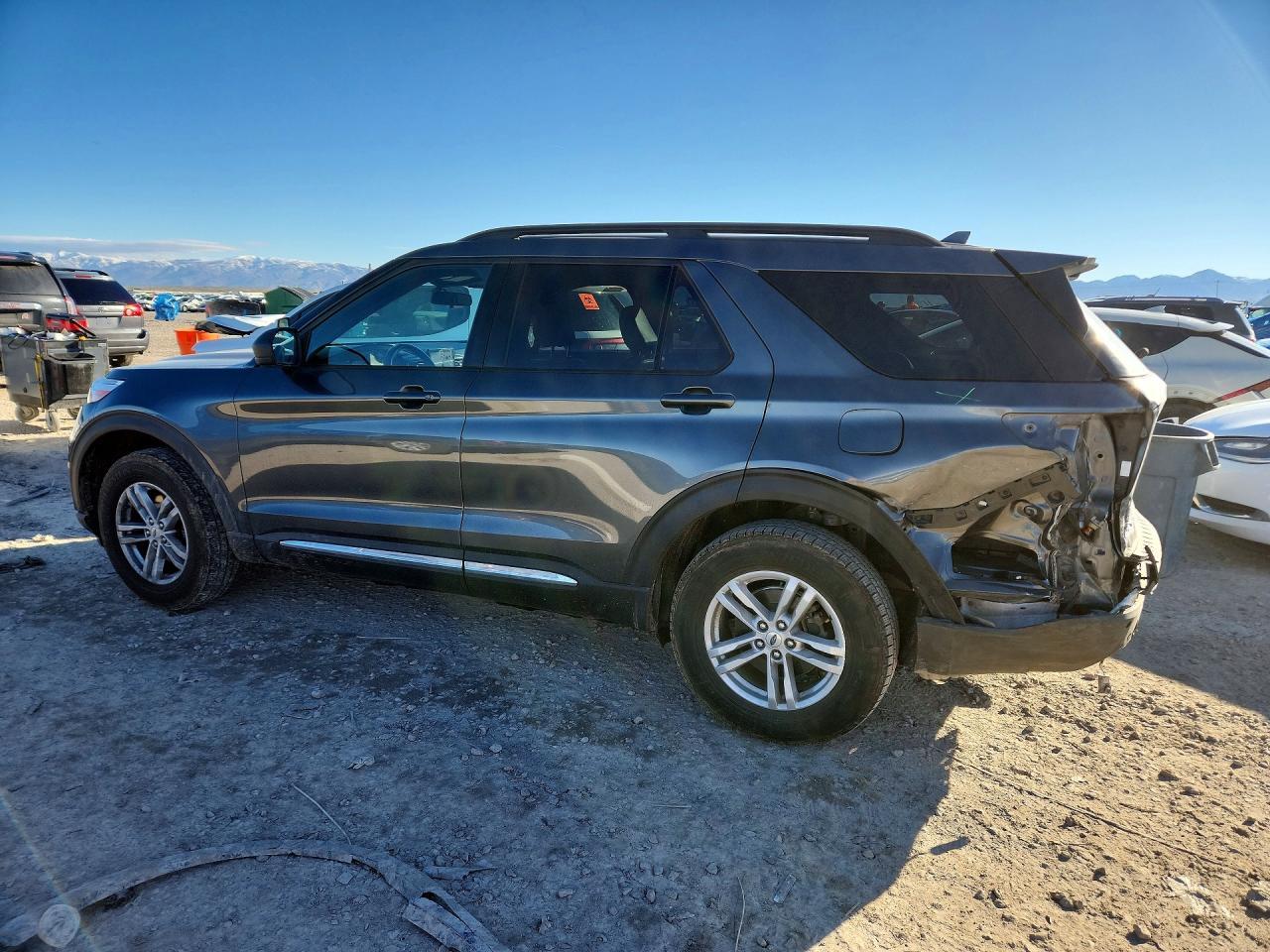 2020 Ford Explorer Xlt - Фото 2