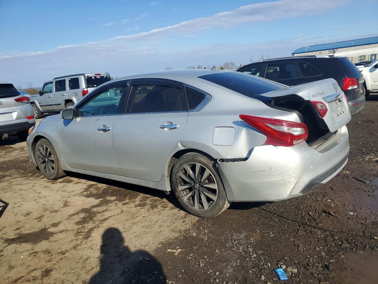 2018 Nissan Altima 2.5 Sv - Image 2