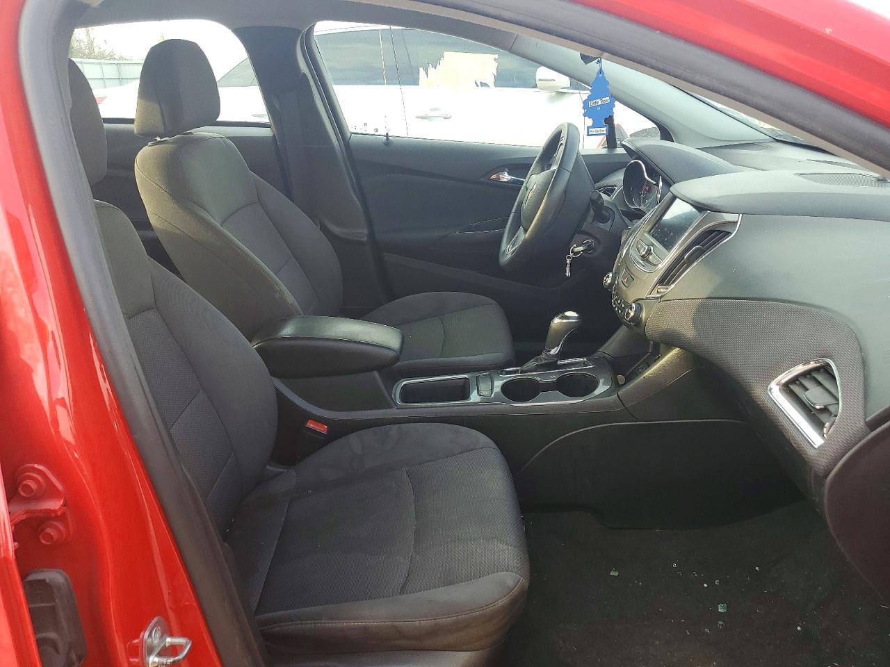 2019 Chevrolet Cruze Ls - Image 7