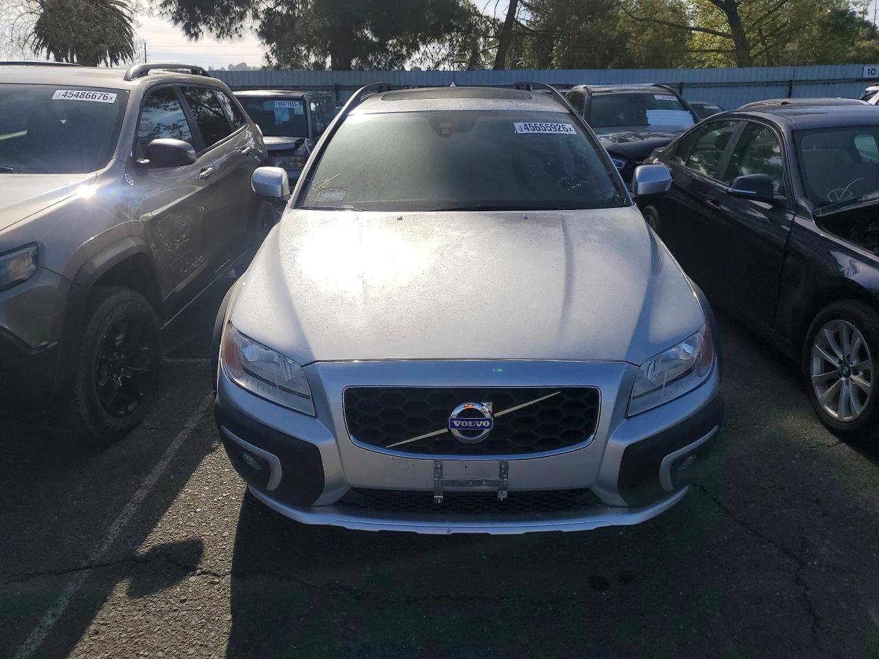 2016 Volvo Xc70 T5 Premier - Image 5