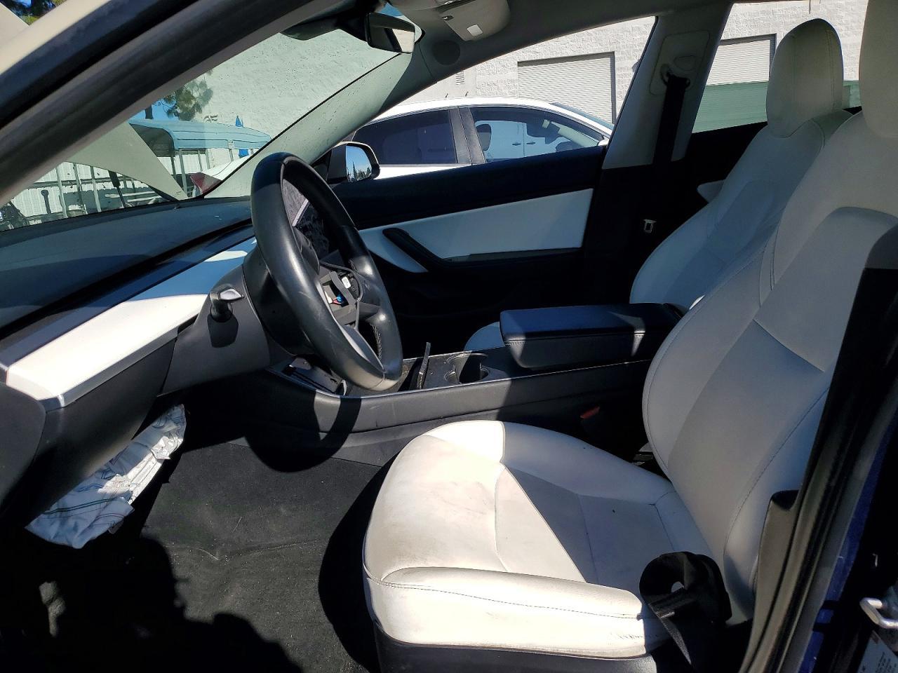 2018 Tesla Model 3 - Фото 7