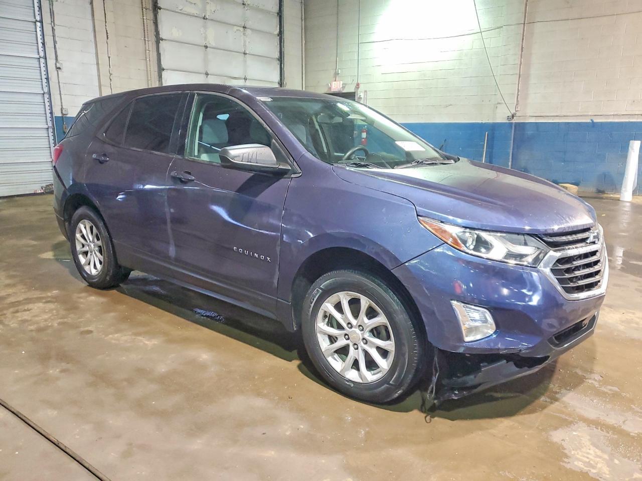 2018 Chevrolet Equinox Ls - Фото 4