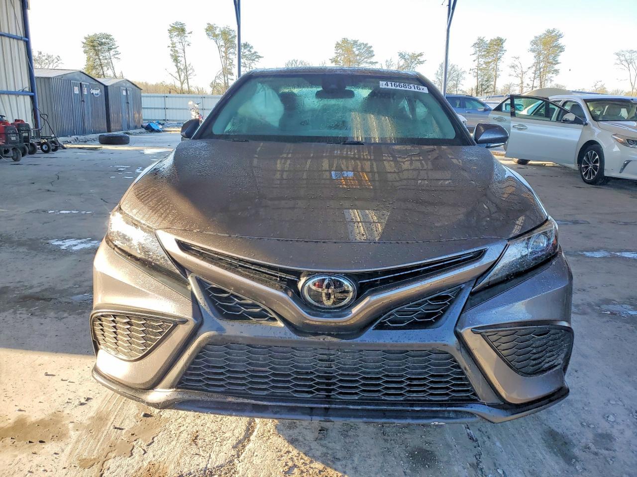 2023 Toyota Camry Se - Фото 5