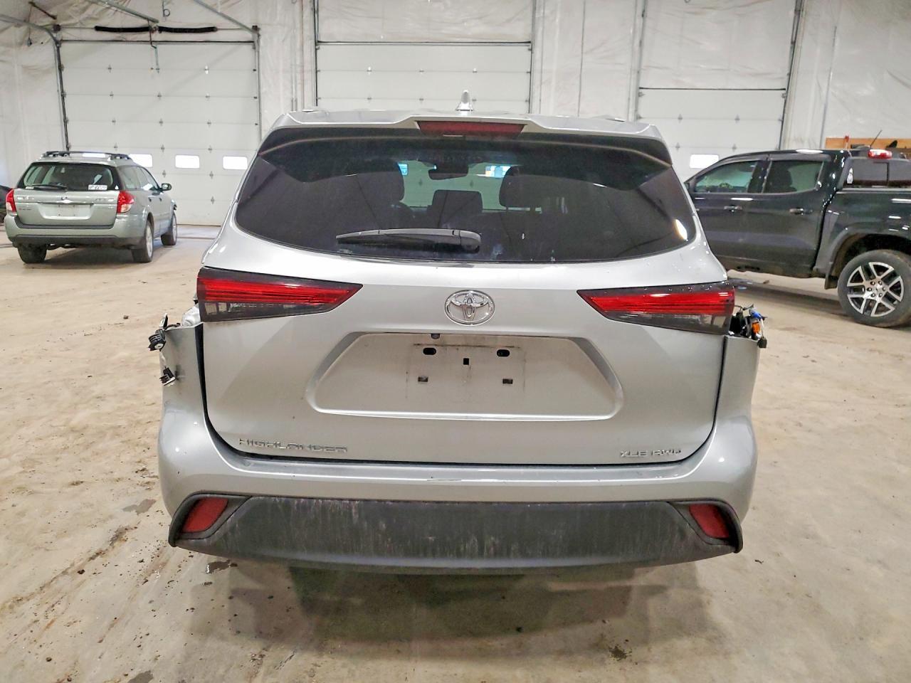 2022 Toyota Highlander Xle - Фото 6