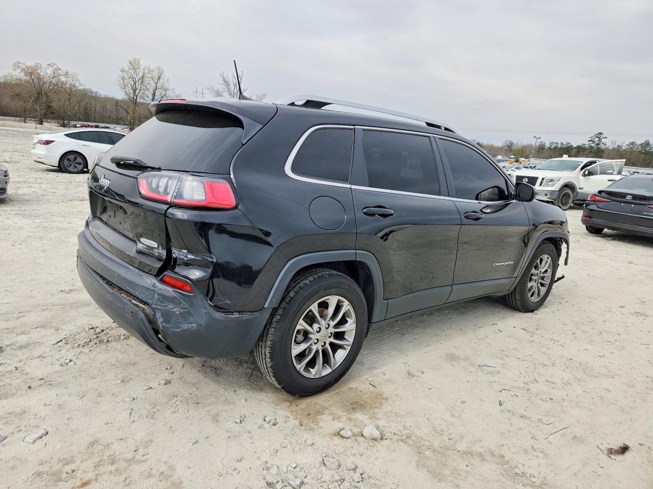 2019 Jeep Cherokee Latitude Plus - Фото 3