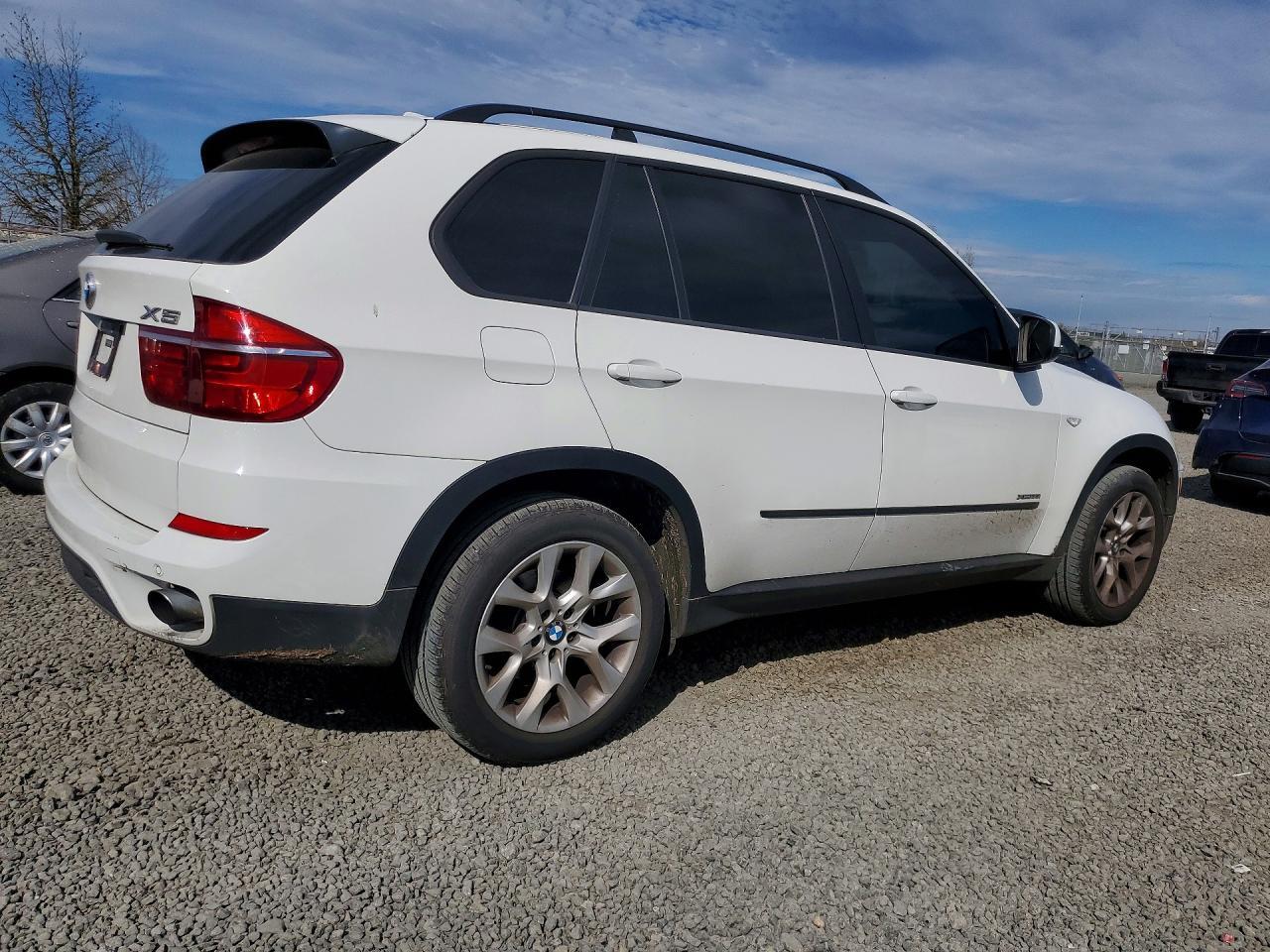 2012 BMW X5 xDrive35I - Image 3