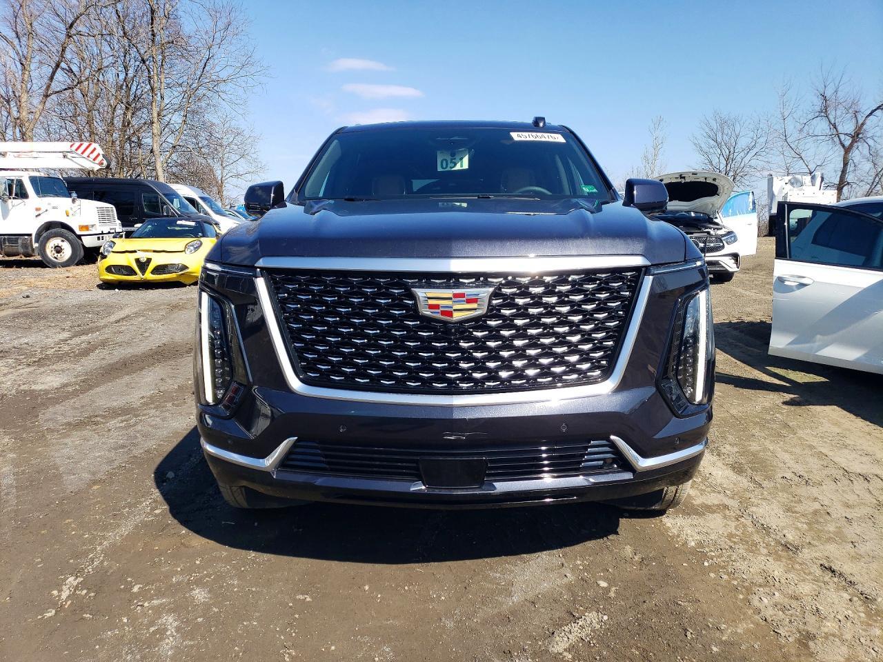 2025 Cadillac Escalade Esv Premium Luxury - Image 5