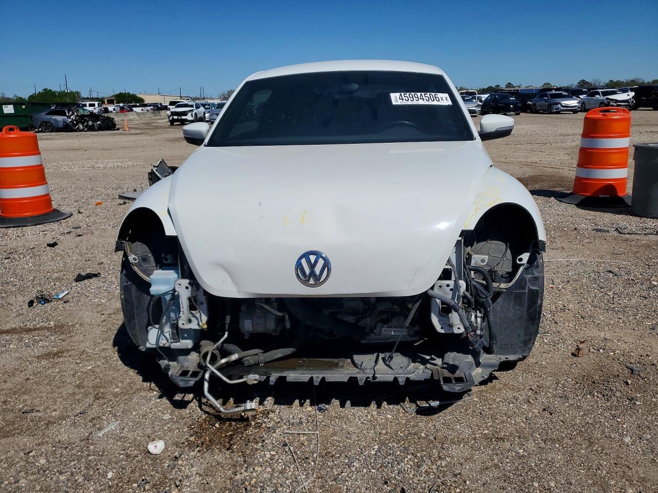 2019 Volkswagen Beetle - Фото 5