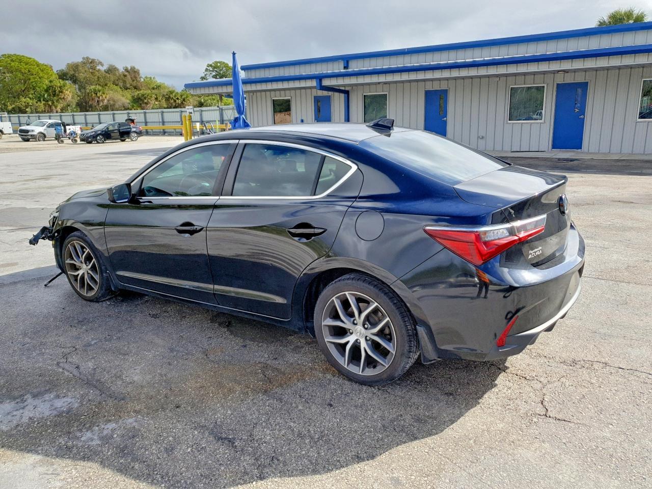 2019 Acura Ilx Premium - Image 2