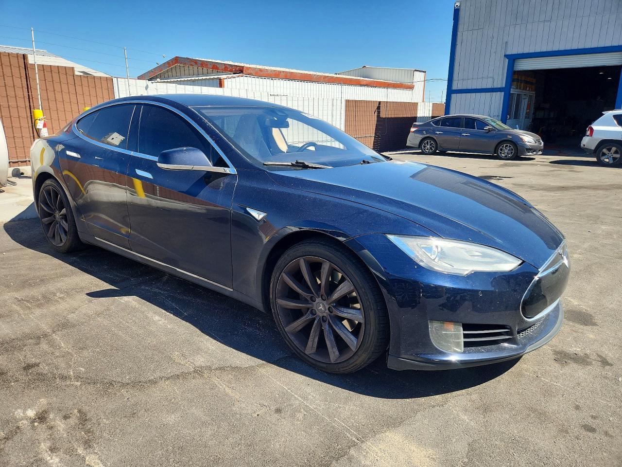 2015 Tesla Model S 60 - Фото 4