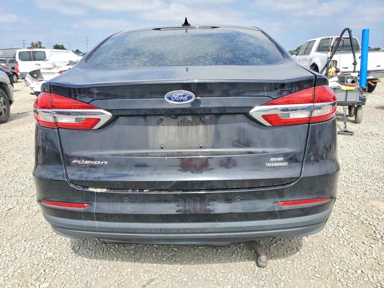 2020 Ford Fusion Se - Фото 6
