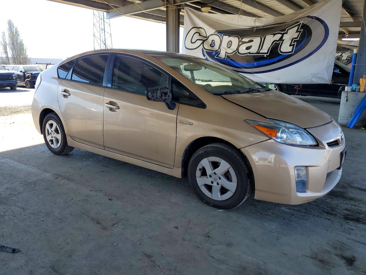2011 Toyota Prius Four - Фото 4