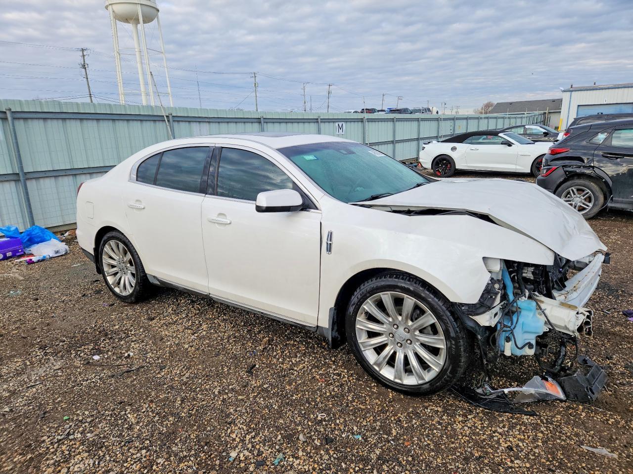 2011 Lincoln Townhouse Mks - Image 4