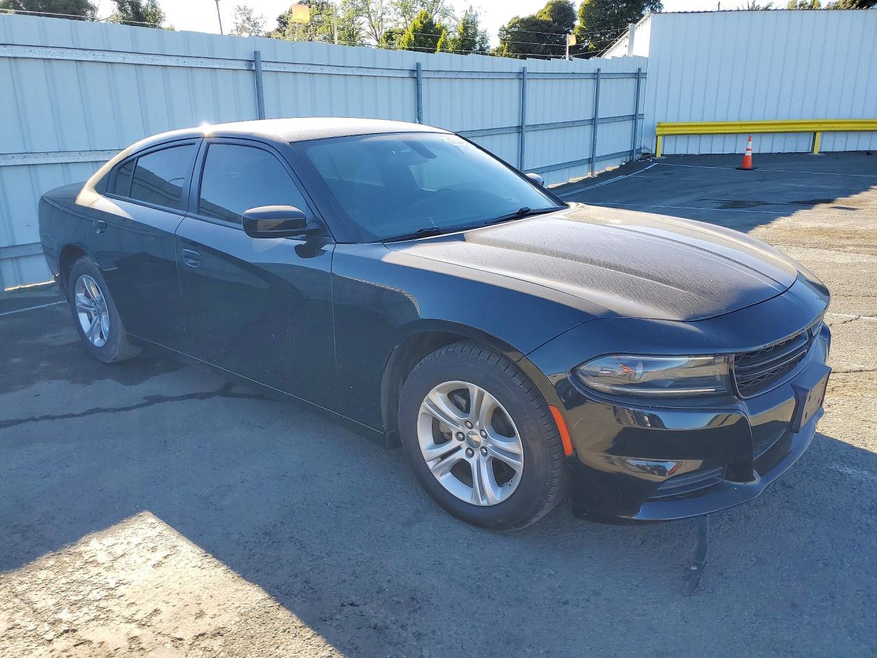 2022 Dodge Charger Sxt - Фото 4