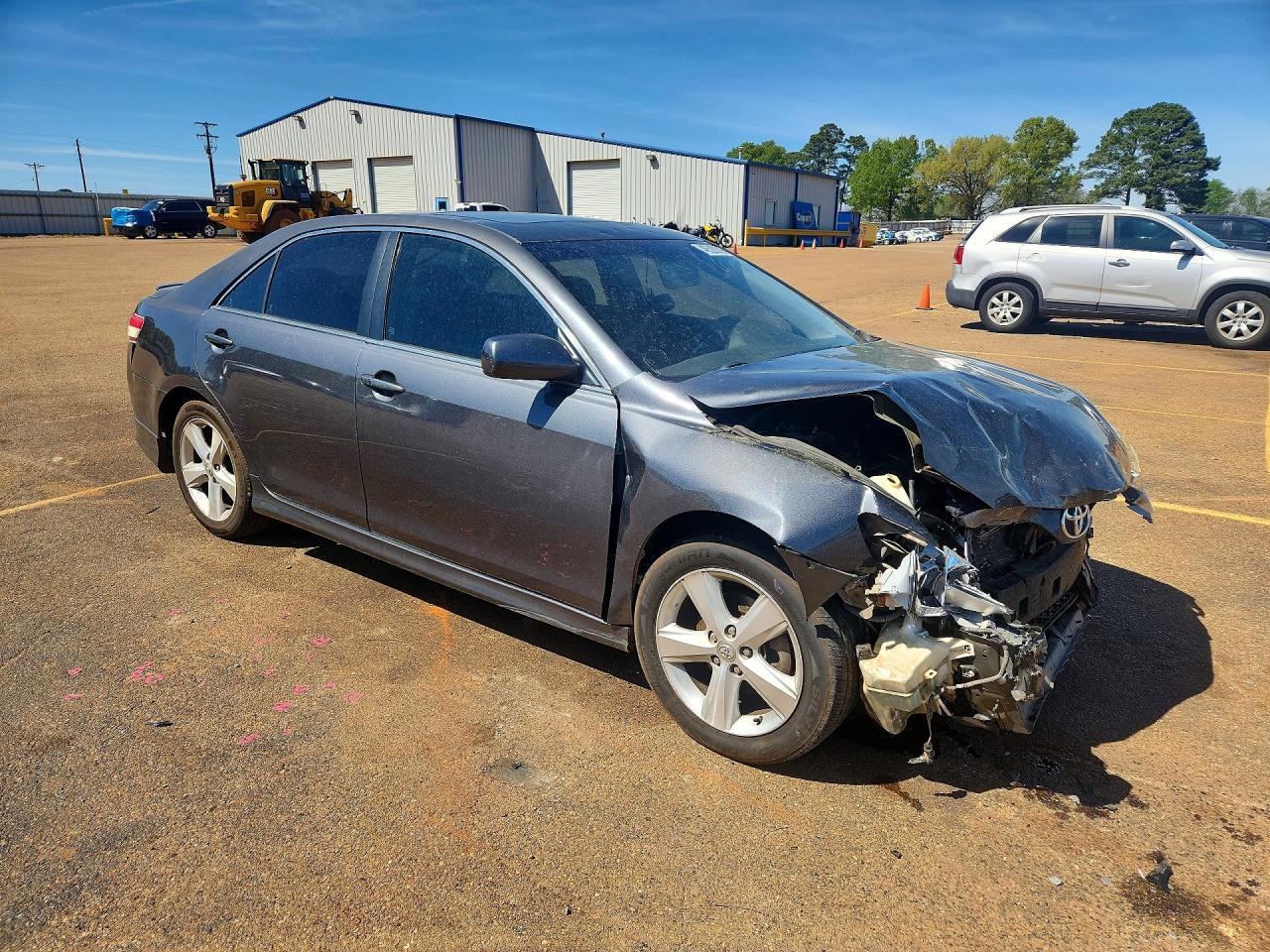 2011 Toyota Camry Se - Image 4