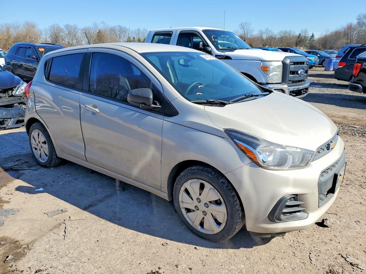2017 Chevrolet Spark Ls - Фото 4