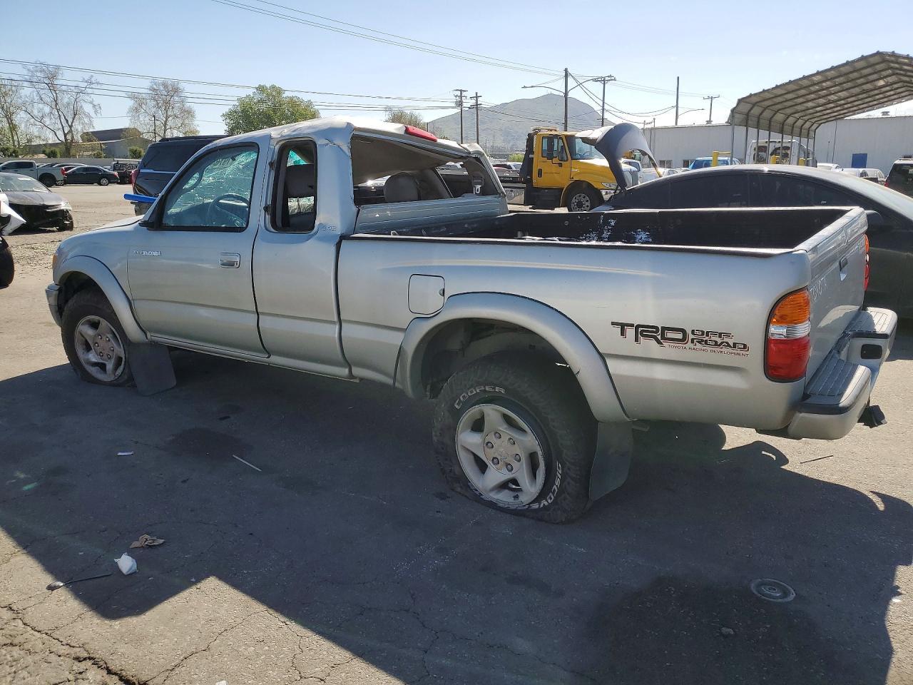 2002 Toyota Tacoma Prerunner V6 - Image 2