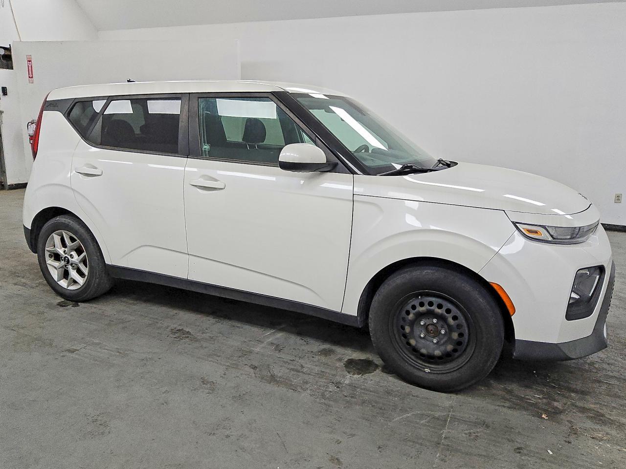 2020 Kia Soul S - Image 4