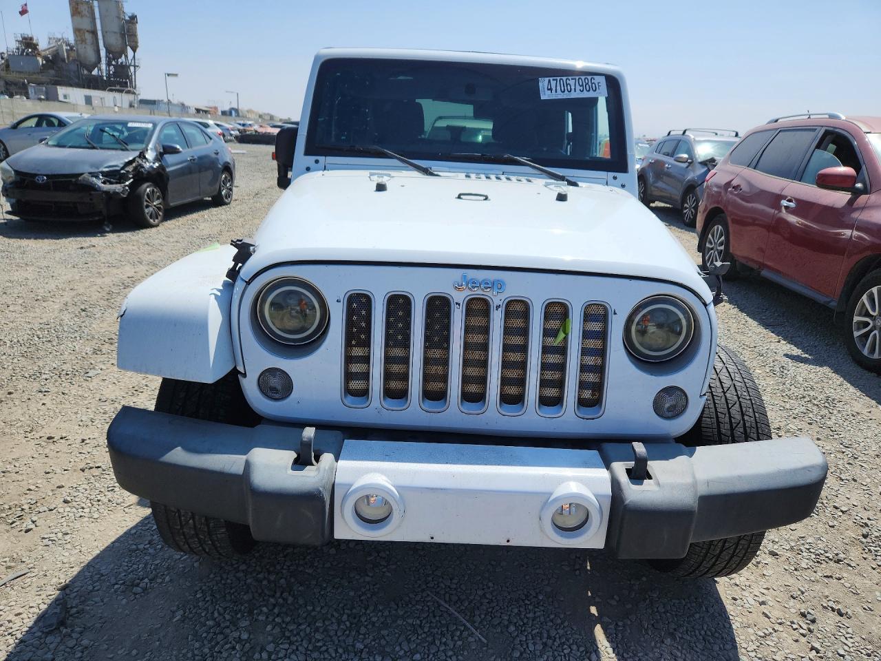 2016 Jeep Wrangler Unlimited Sahara - Image 5