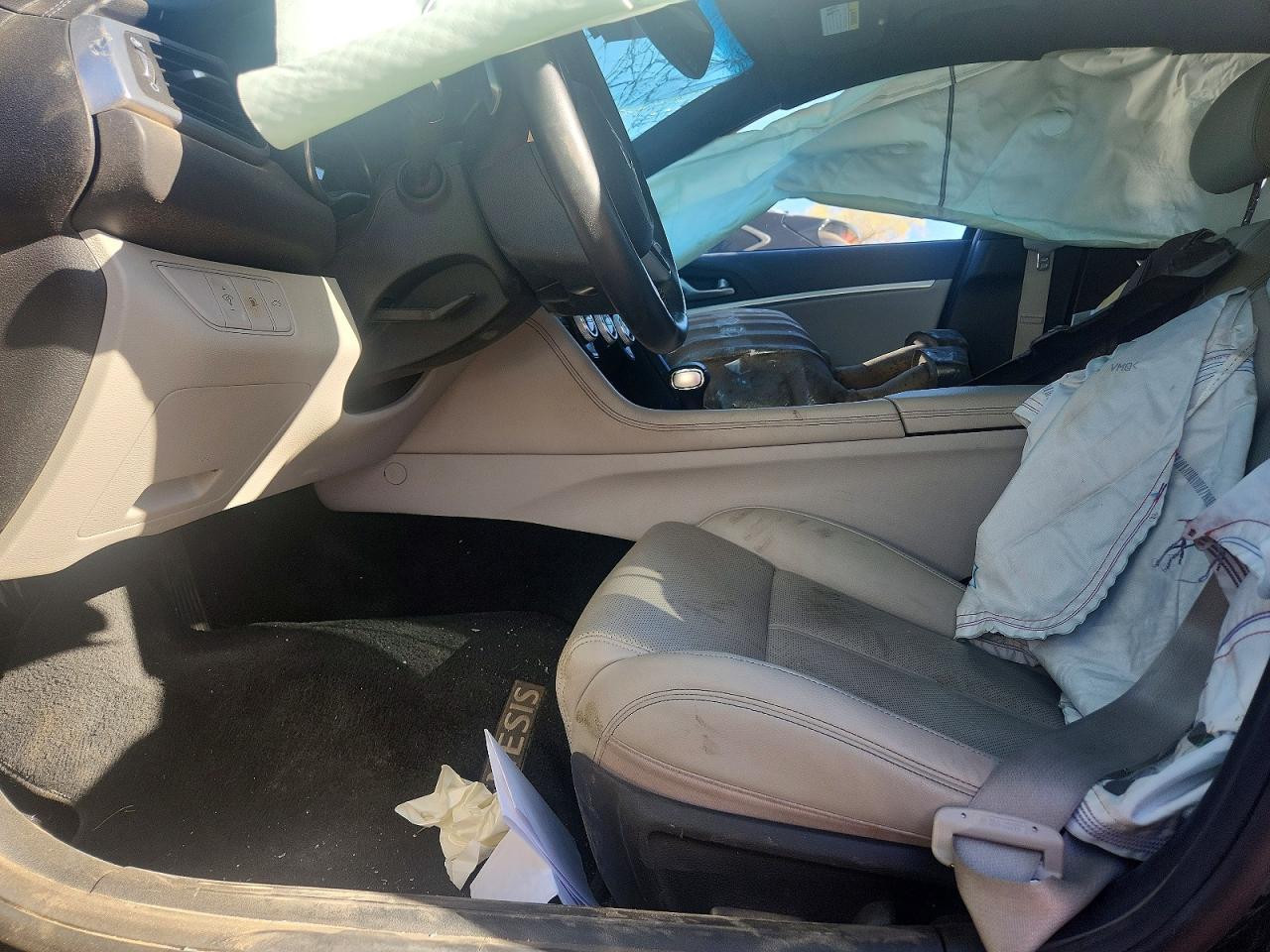 2023 Genesis G70 2.0T - Фото 7