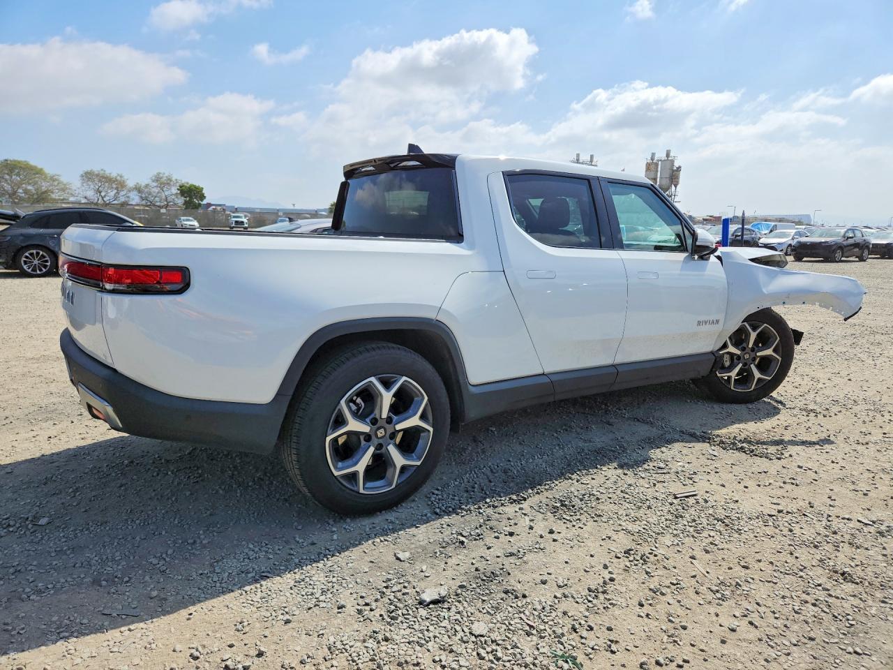 2024 Rivian R1T Adventure - Image 3