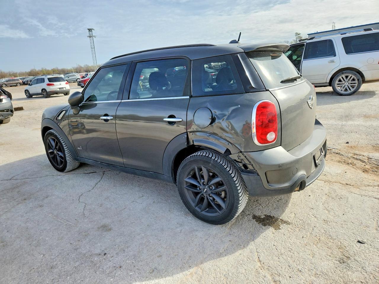 2012 Mini Cooper S Countryman - Image 2