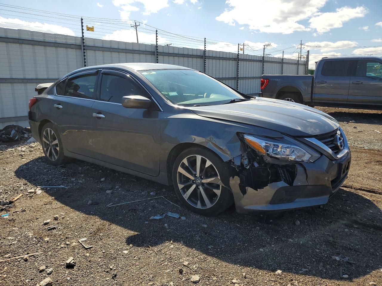 2017 Nissan Altima 2.5 Sr - Фото 4