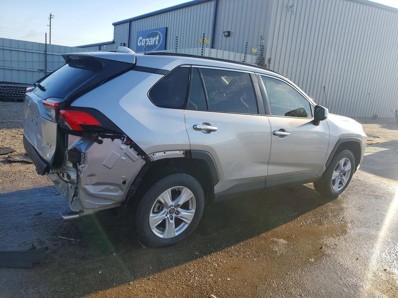 2019 Toyota Rav4 Xle - Image 3