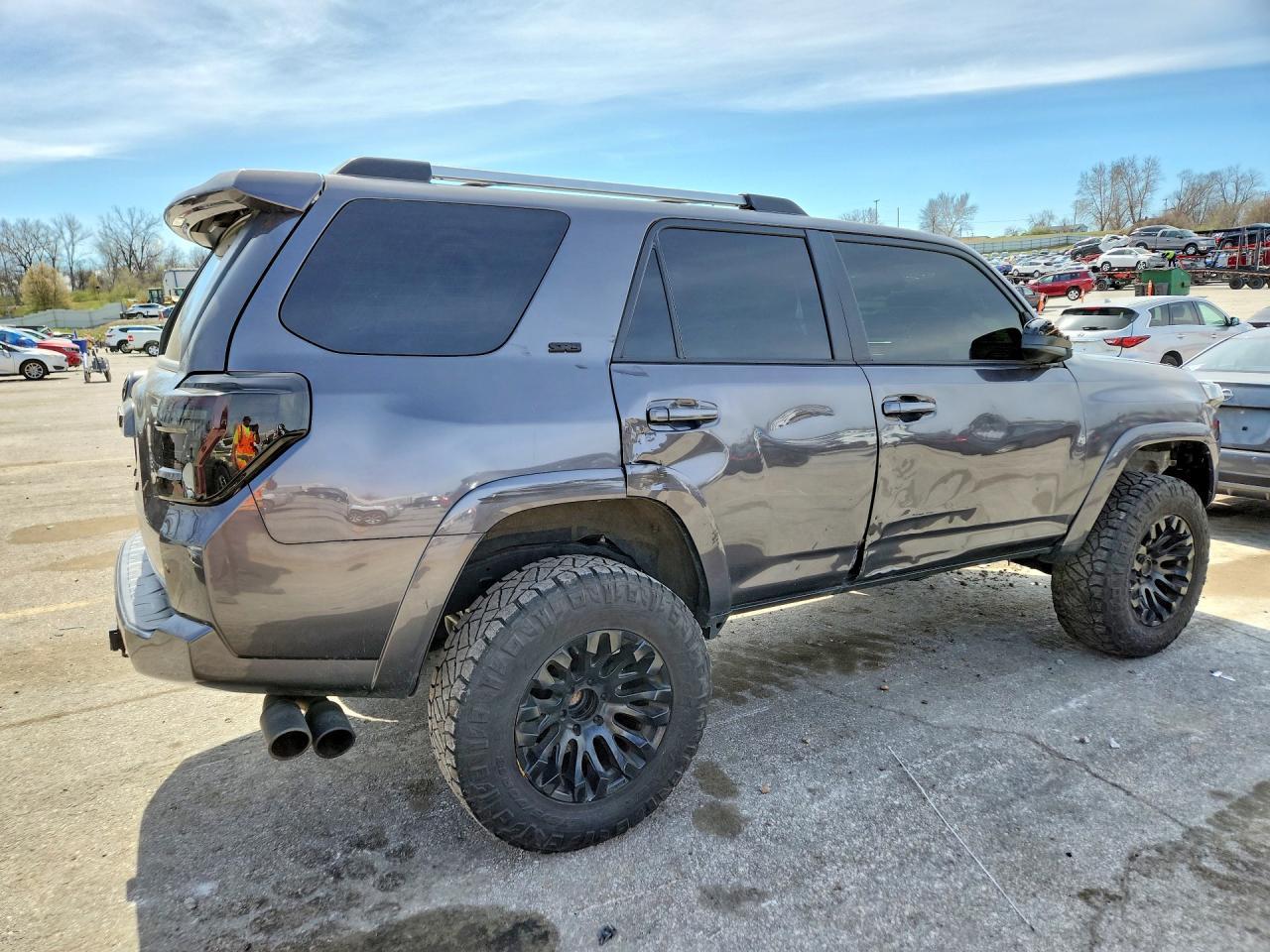 2023 Toyota 4Runner Sr5 - Фото 3