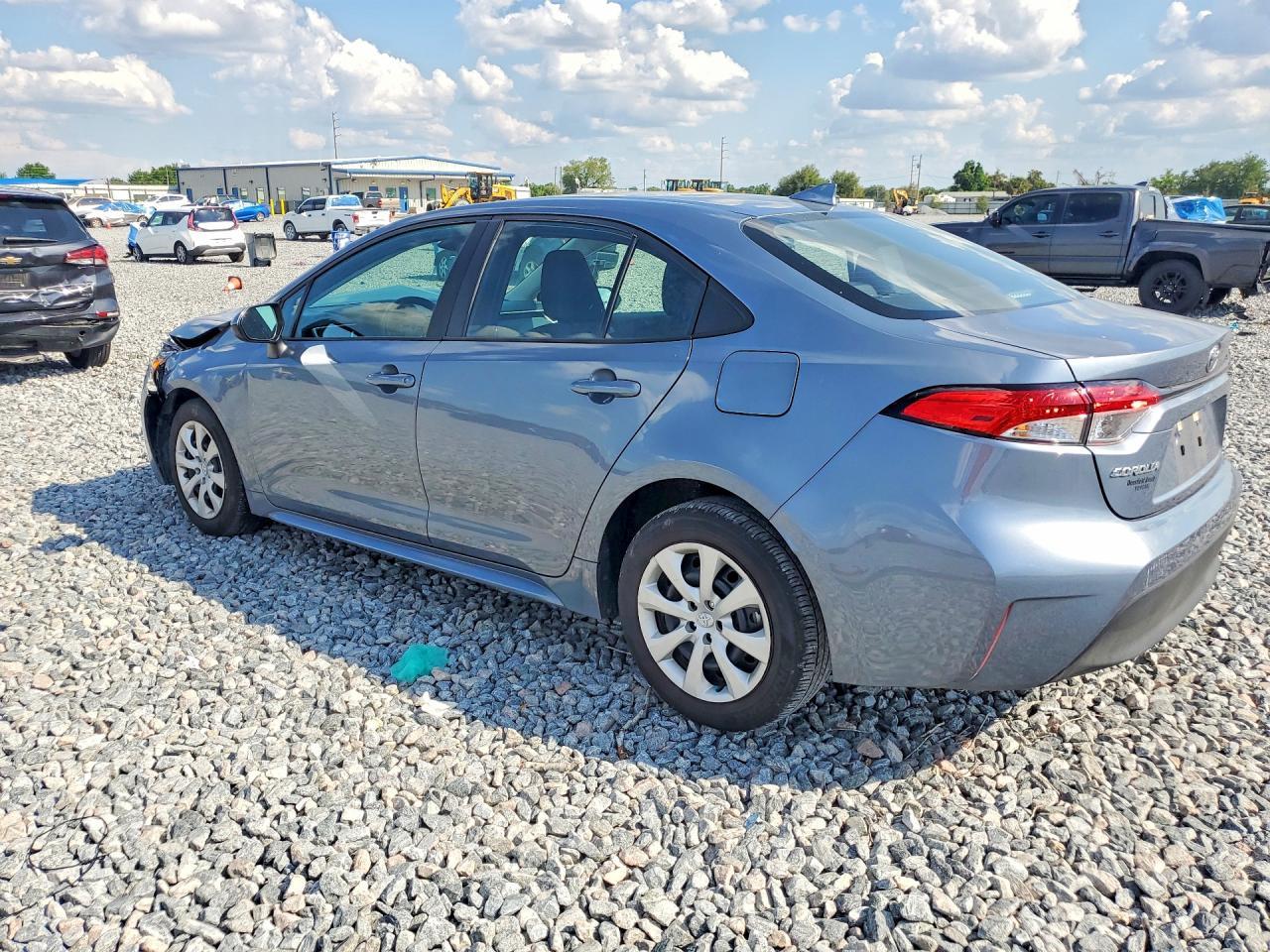 2024 Toyota Corolla Le - Фото 2