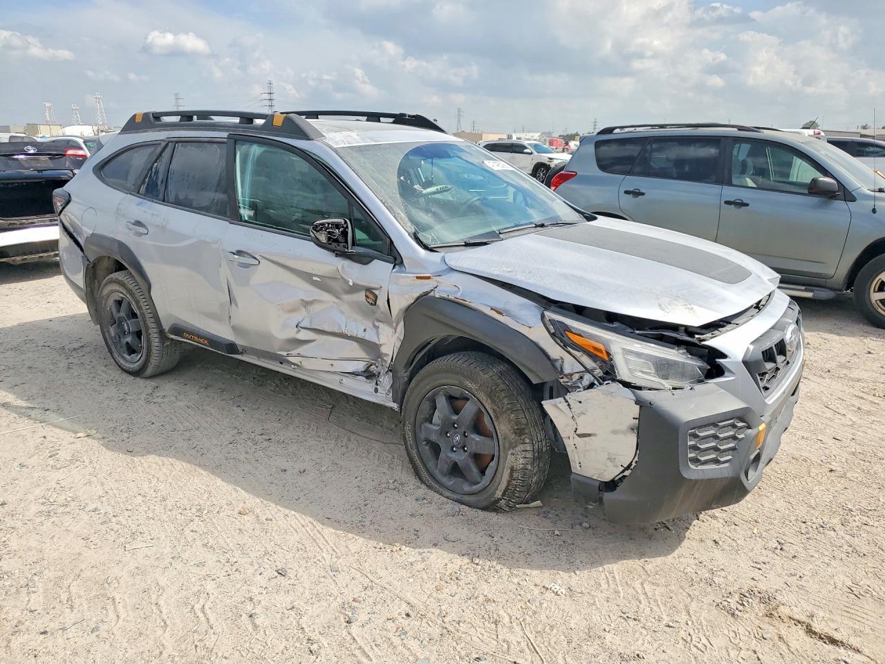 2025 Subaru Outback Wilderness - Фото 4