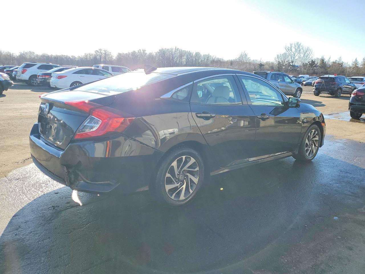 2018 Honda Civic Ex - Фото 3