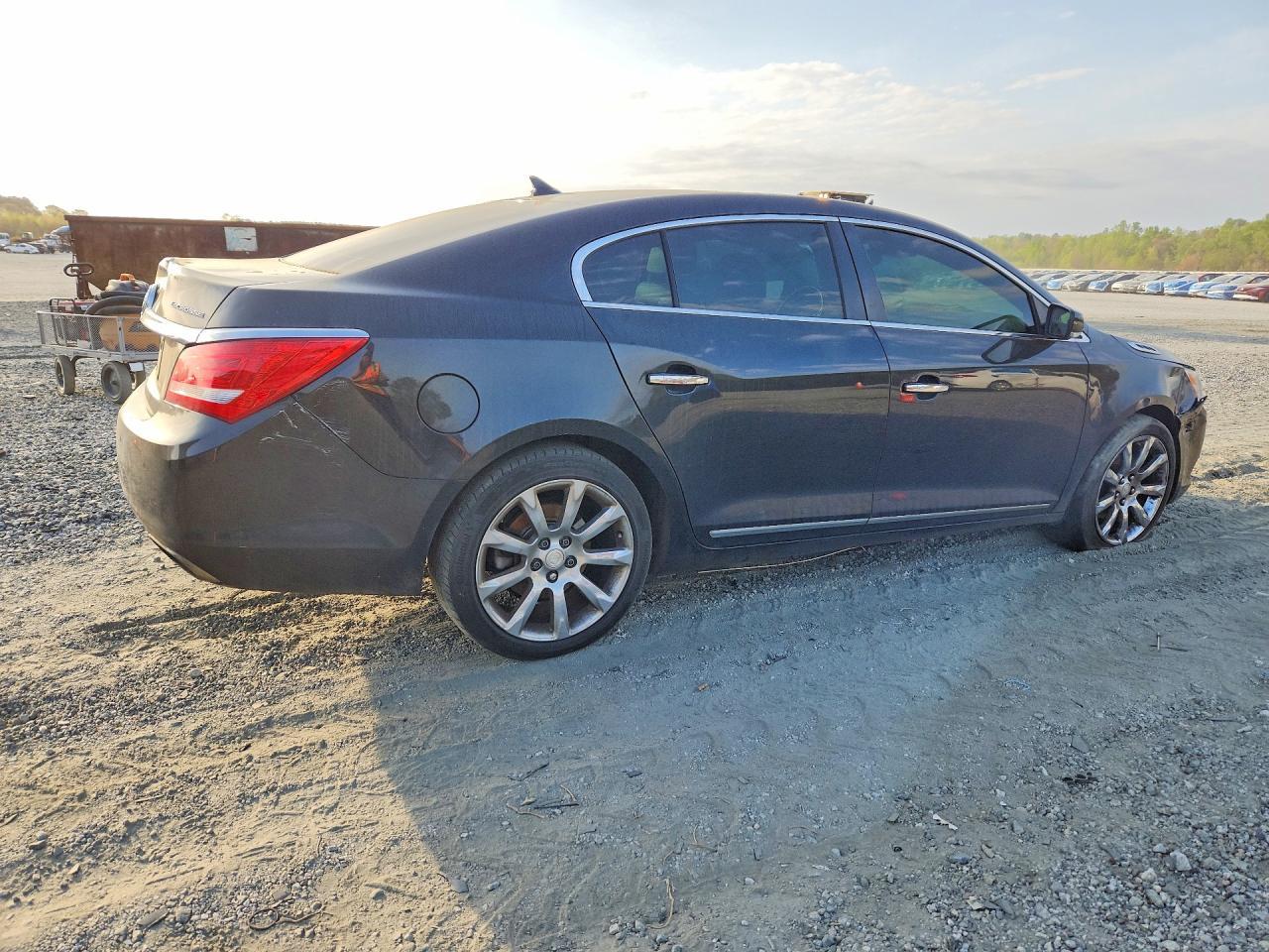 2014 Buick Lacrosse Premium - Image 3